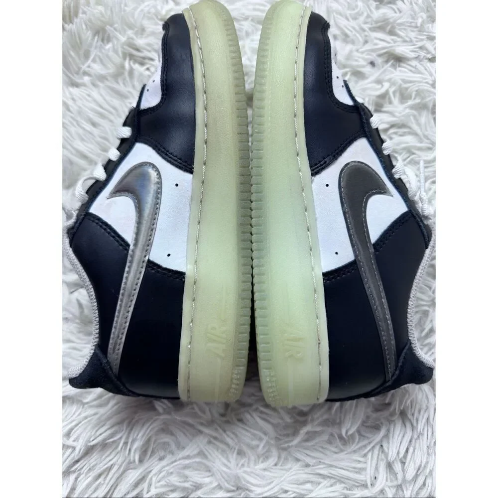 Nike boys black